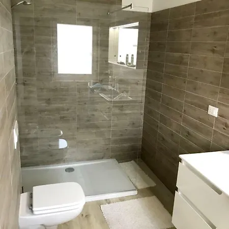 Holiday Strada Statale 5 * Corfinio